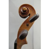 Violino antico con etichetta Stradivari_4