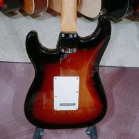 Fender Stratocaster Vintera 60s PF 3TS 3 Color Sunburst Ex Demo Perfette Condizioni Chitarra Elettrica_4