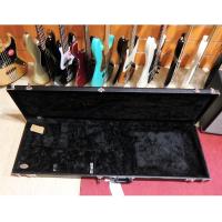 Fender Classic Series Wood Case Precision Bass/Jazz Bass Black Custodia rigida in legno per Basso Elettrico_3