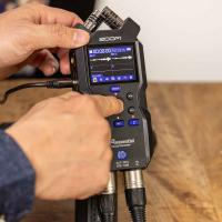 Zoom H4essential Registratore Multitraccia_4