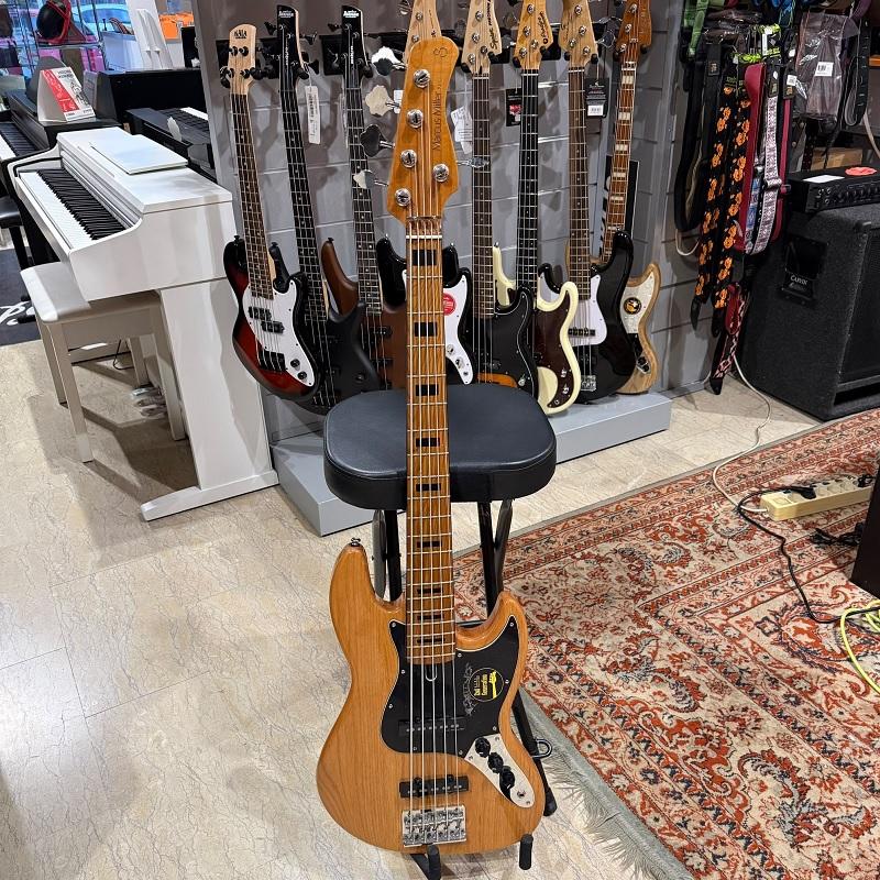 EX DEMO Marcus Miller V5 Alder 5 Natural (2nd Gen) Basso Elettrico 5 Corde