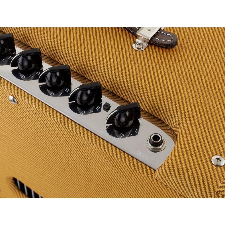 Fender Blues Junior Lacquered Tweed LTD Amplificatore Valvolare per chitarra elettrica - immagine 5