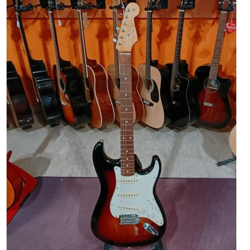 Fender Vintera 60s Stratocaster PF 3TS 3 Color Sunburst Chitarra Elettrica OFFERTA SPECIALE BStock