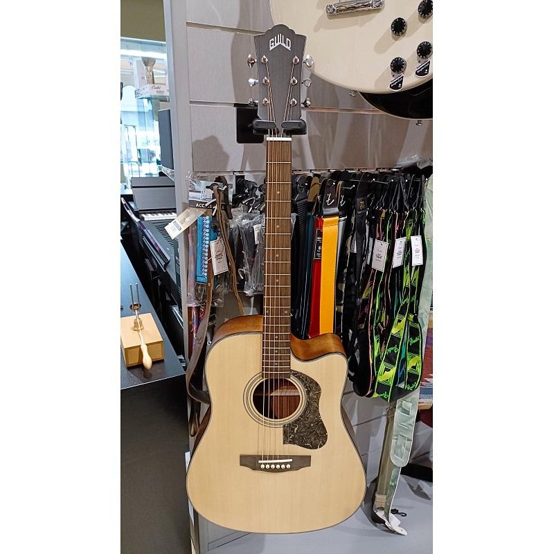 Guild D340CE NAT Limited Edition Chitarra Acustica Elettrificata