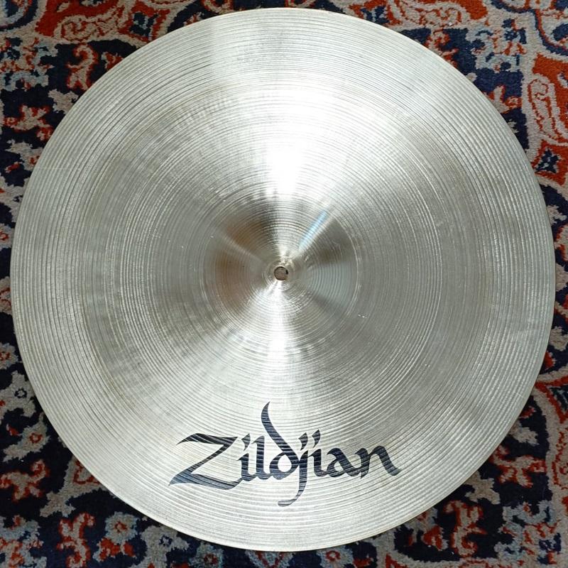 Zildjian Medium Ride 18 Piatto per batteria NUOVO EX DEMO - immagine 2