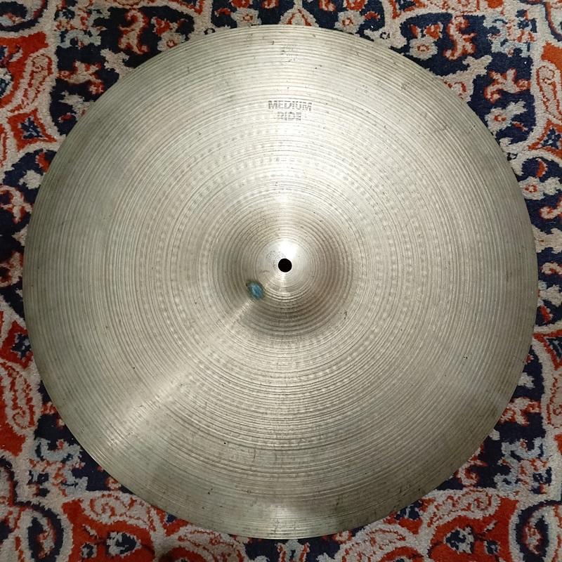 Zildjian Medium Ride 20 Piatto per batteria NUOVO EX DEMO