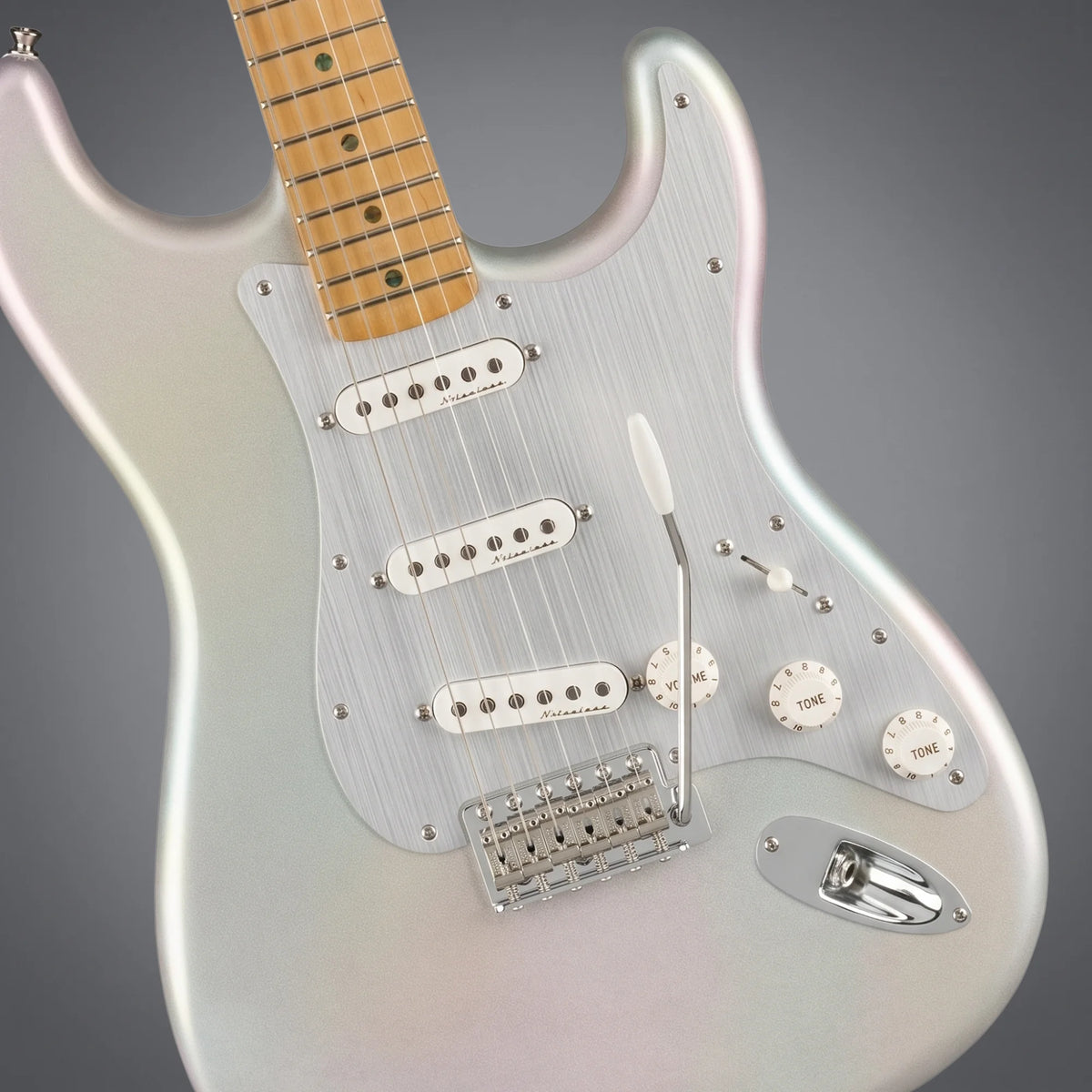 Fender HER Signature Stratocaster MN CHRM GLW Chrome Glow