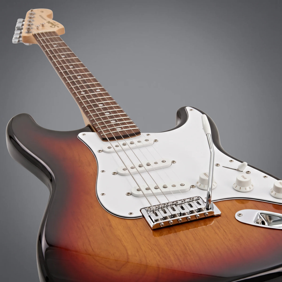 Fender Squier Affinity Stratocaster LRL WPG 3TS 3 Color Sunburst