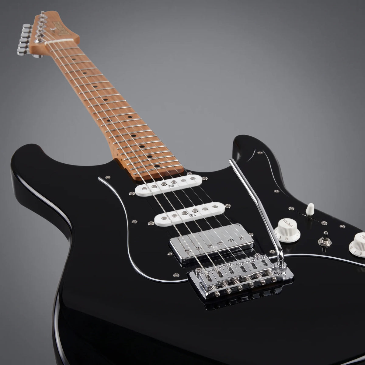 Ibanez AZ2204B BK Prestige